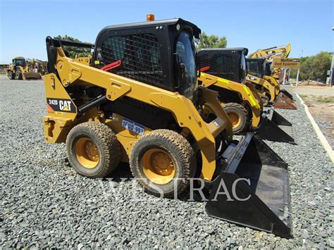 what light balb goes in a 242d cat skid steer|499.